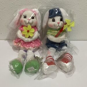 Celebrate Spring Bunny Friends Girl And Boy Avon 2009 Decor